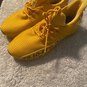 For sale new sports shoes never used